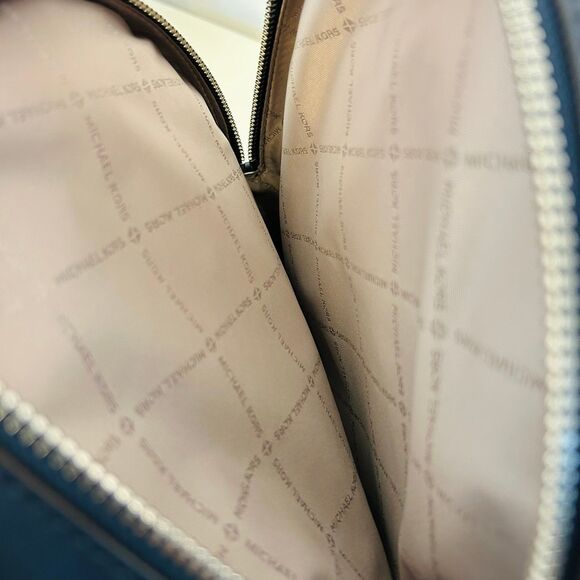 Michael Kors Jaycee Medium Ombré Signature Logo Backpack & wallet Powder Navy - Picture 8 of 11